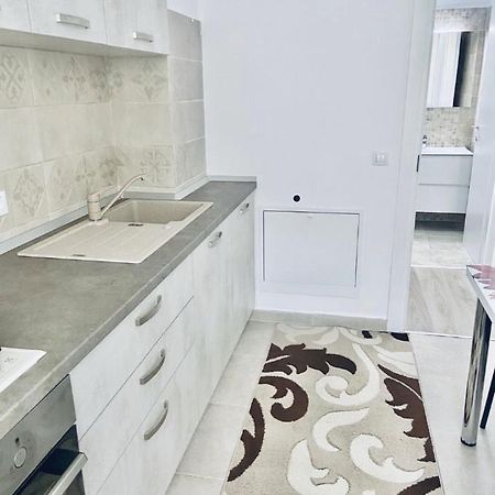 Conest Studio Iasi Exterior foto